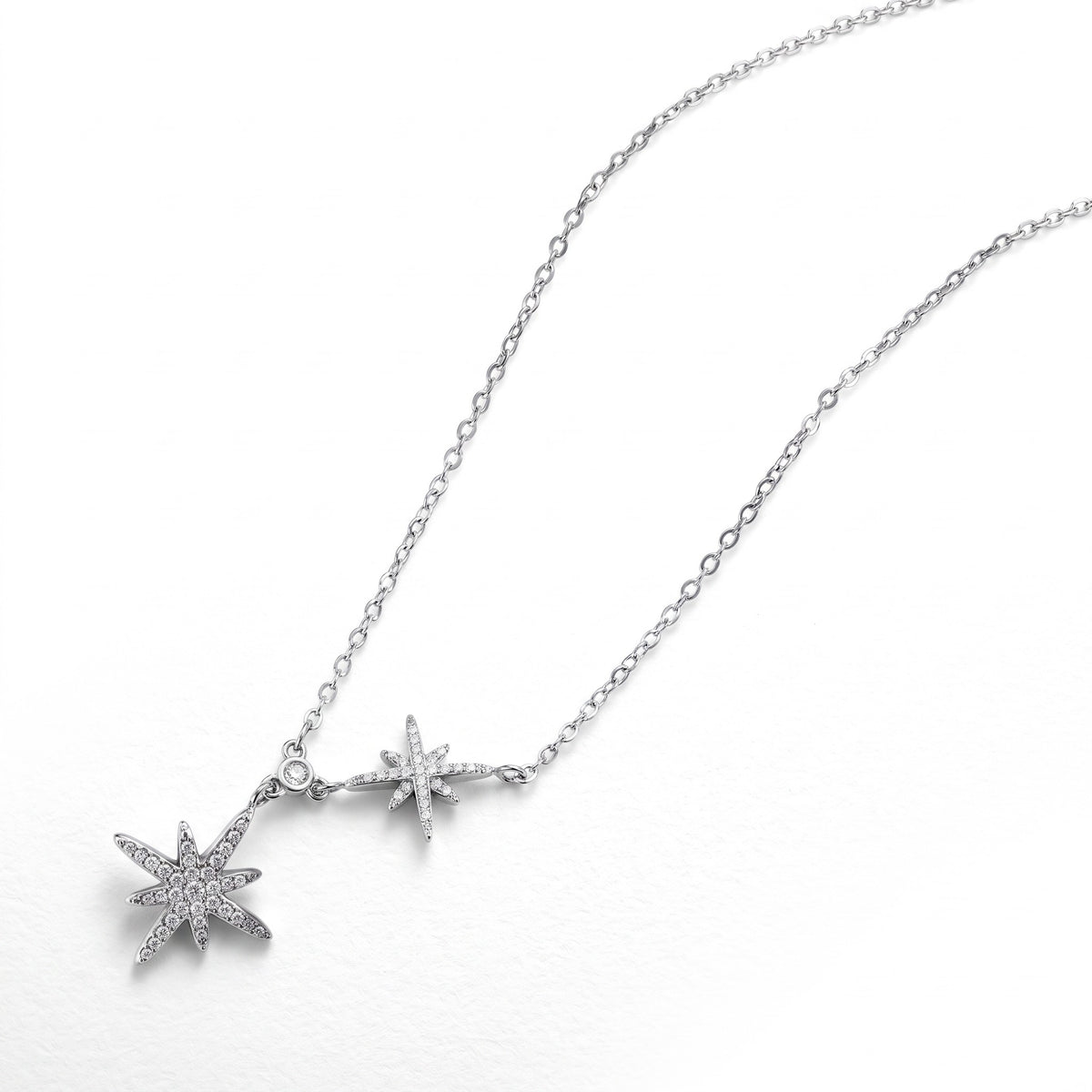 Collier Snow double étoile en acier inoxydable 316L, détail des étoiles à strass